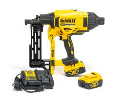 DEWALT 20V MAX* XR Cordless Fencing Stapler Kit - DEWALT 20V MAX* XR Cordless Fencing Stapler Kit